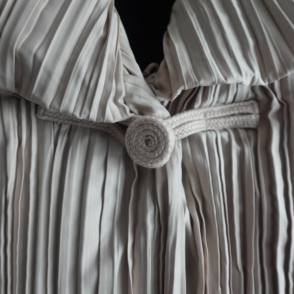 Daniel Lipszyc Paris Pleated Coat Made in France - Picture 4 of 15